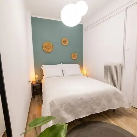 Ophelia Apartment *